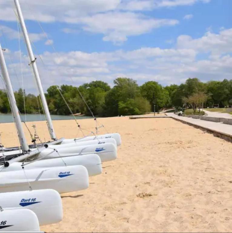 Le Scandinave, Proche Bord De Loire Орлеан Екстериор снимка
